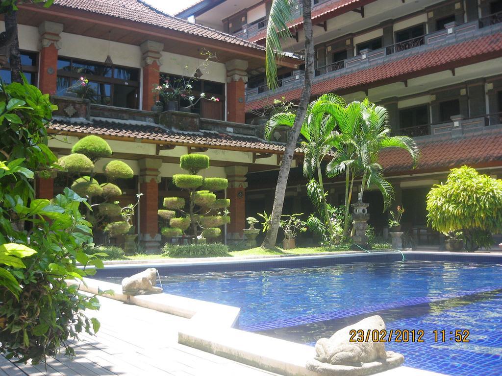 Hotel Puri Tanah Lot Kuta Lombok Exterior foto